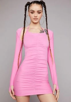 Poster Grl Flashbacks Flooding In Mini Dress